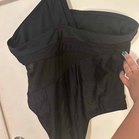 SHEIN Plain Contrast Mesh One Shoulder One Piece Swimsuit - Picture 7 of 7